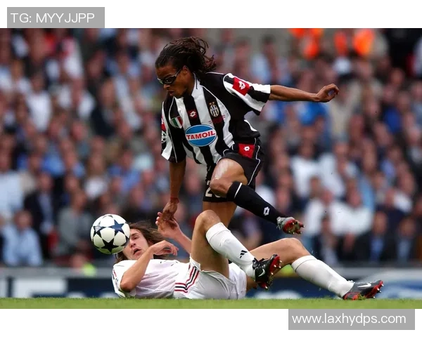 足球明星为何不需要保镖保护他们的安全与隐私揭秘 足球明星为何不需要保镖保护他们的安全与隐私揭秘