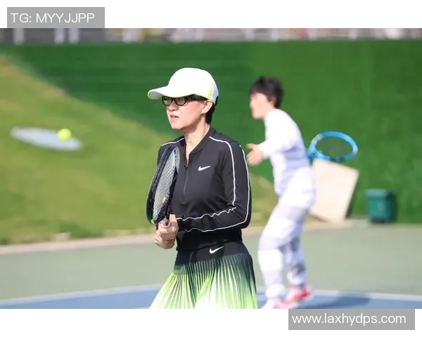 南京网球队在城市联赛中的个人能力展现与战术分析 南京网球队在城市联赛中的个人能力展现与战术分析