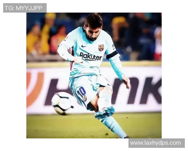 绿茵场上闪耀星光足球巨星谱写传奇篇章 绿茵场上闪耀星光足球巨星谱写传奇篇章