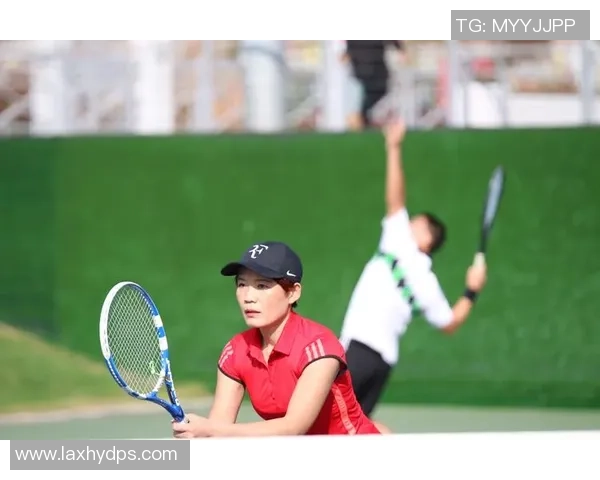 南京网球队的拼搏历程与邀请赛精彩瞬间全景回顾 南京网球队的拼搏历程与邀请赛精彩瞬间全景回顾